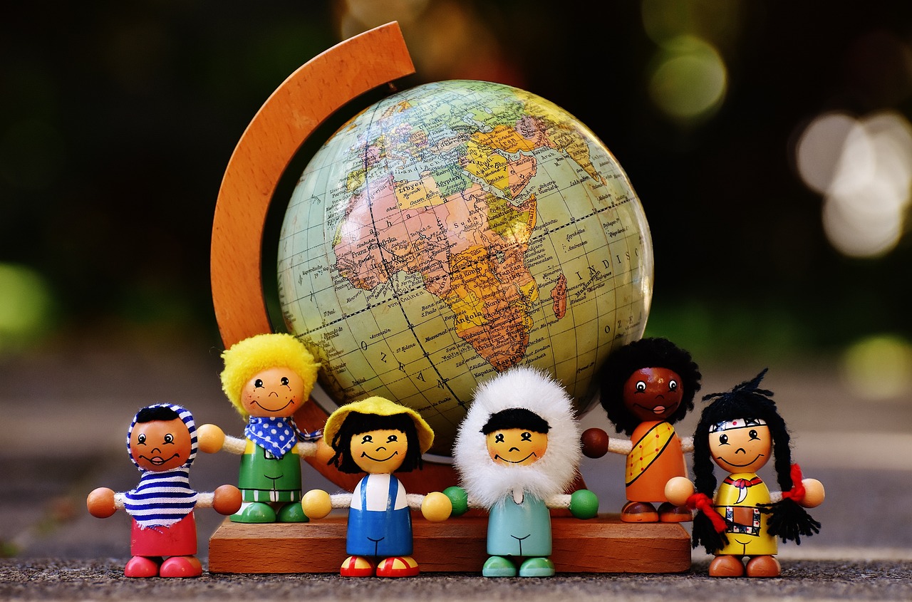 Building Authentic Connections: A Guide to Surrounding Yourself with Genuine People